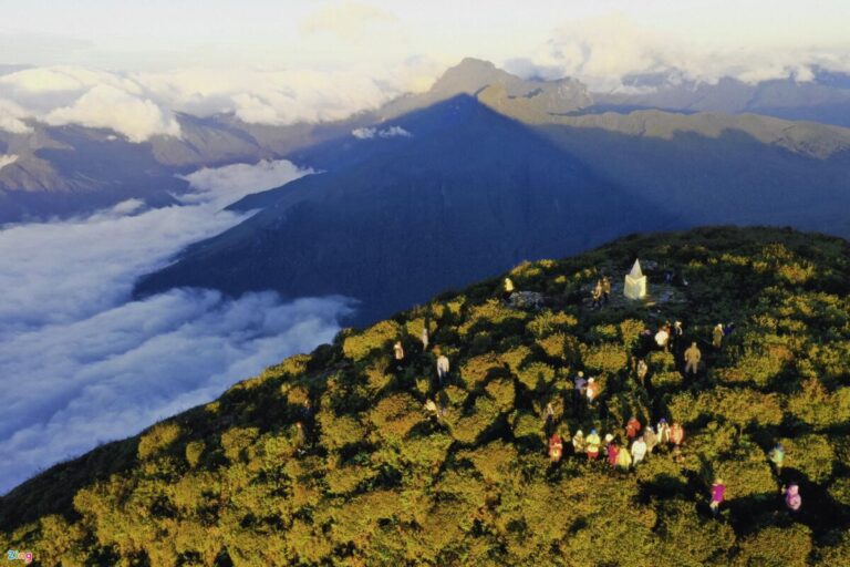 Chinh phục vương quốc mây Lùng Cúng, Nhìu Cồ San