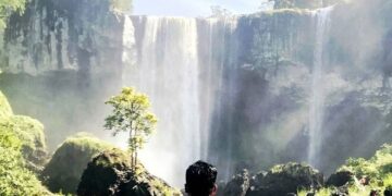 Khám phá thác K50 hùng vĩ, nàng tiên giữa chốn đại ngàn