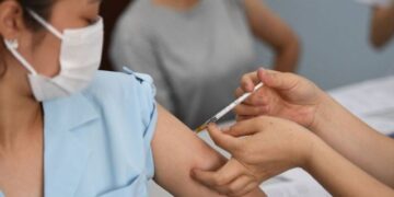 Hiểu về các loại vắc xin Covid-19 trước khi đi tiêm chủng