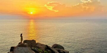 Săn bình minh tuyệt đẹp tại nơi đón ánh mặt trời sớm nhất ở Việt Nam