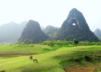 Núi Mắt Thần: Cảnh quan có 1-0-2 ở Việt Nam, ai yêu thiên nhiên không thể bỏ qua