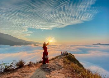 Ngắm biển mây tựa tiên cảnh ở Tà Xùa – điểm check-in hàng đầu của giới trẻ