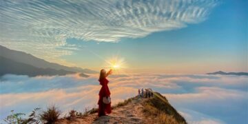 Ngắm biển mây tựa tiên cảnh ở Tà Xùa – điểm check-in hàng đầu của giới trẻ