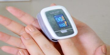 Bạn dùng máy đo SpO2 đúng cách chưa?