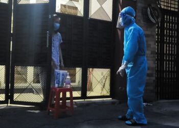 Hướng dẫn gói chăm sóc sức khỏe tại nhà cho người F0