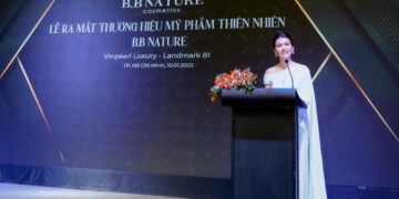 Á hậu Trương Diễm Trinh ra mắt thương hiệu mỹ phẩm thiên nhiên BB Nature