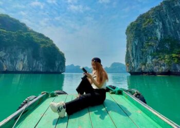 Đến Vịnh Lan Hạ quên cả lối về