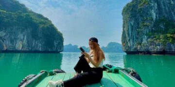 Đến Vịnh Lan Hạ quên cả lối về