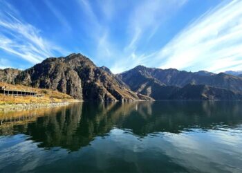 Kể chuyện đường xa caravan: Lạc cõi thần tiên hồ Thiên Trì, núi Thiên Sơn băng tuyết