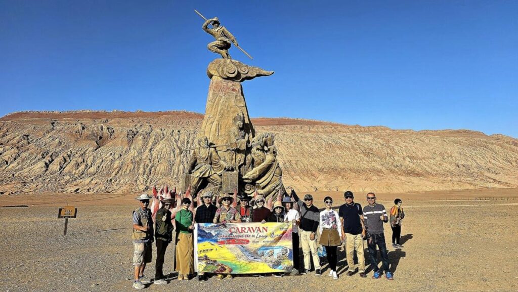 Nhật ký tour caravan Tây An – Tân Cương: Lên Hỏa Diệm Sơn, xuống kênh đào trong lòng đất