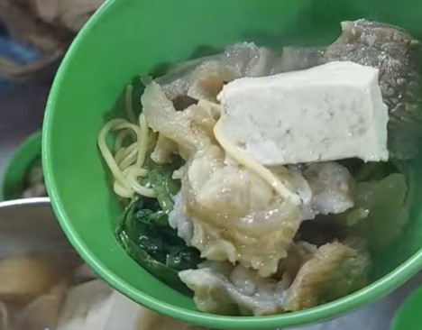 Rốt cuộc lẩu bò nghĩa địa ngon hay dở?