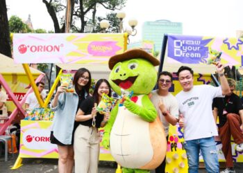 Lễ hội nghệ thuật đường phố miễn phí trước Bưu điện Trung tâm Sài Gòn