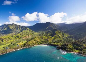 16 điểm đến cho kỳ nghỉ kiểu nhiệt đới ở Mỹ, lạ chưa?