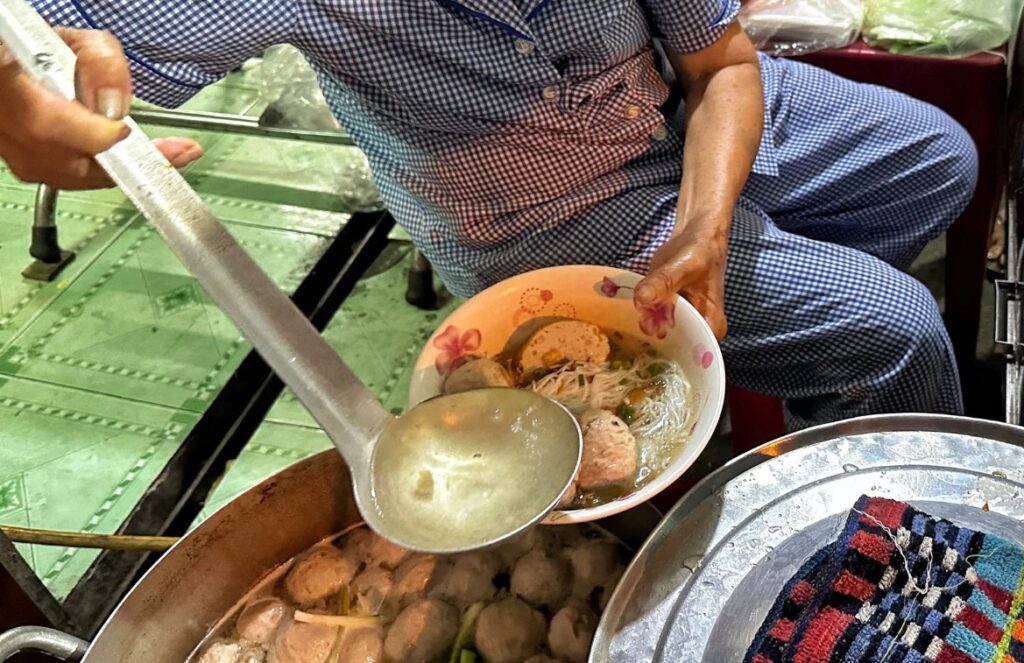 Địa chỉ những quán ăn khuya ở Sài Gòn