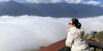 Ngắm mây trên đỉnh Hầu Thào