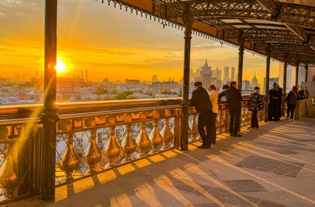 Vẻ đẹp xuyên thời gian từ Moscow đến Saint Petersburg