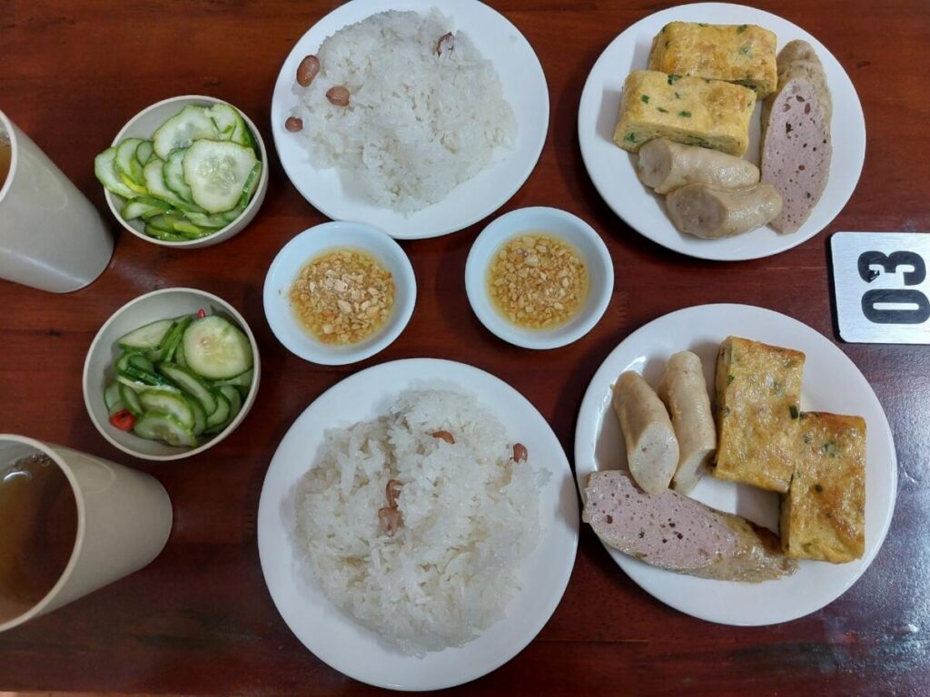 Xôi Vinh – món ngon bình dị, ký ức sâu đậm