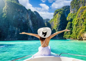 Tour du lịch hè 2025 hút khách sớm