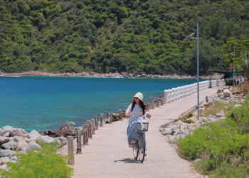 Đảo nhỏ hoang sơ ở Nha Trang, điện ‘chập chờn’ nhưng cảnh đẹp như trong phim