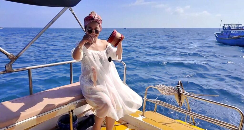 Ghé Phú Quý, thả câu bắt cá ngon nấu phớt