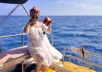 Ghé Phú Quý, thả câu bắt cá ngon nấu phớt