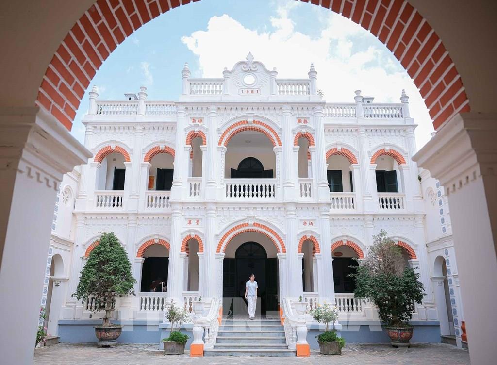 Khám phá dinh thự đẹp như tranh ở Bắc Hà