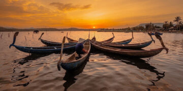 Chiêm ngưỡng cảnh hoàng hôn đẹp thơ mộng trên đầm Ô Loan