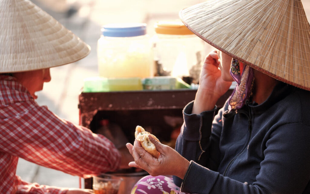 Chẳng lẽ ăn bánh mì là chấp nhận nguy cơ ngộ độc