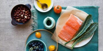 Ăn kiêng sao cho đừng để rơi vô cảnh ‘mệt quá, thôi dẹp’