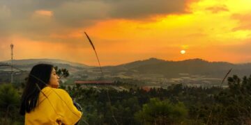 View ngắm hoàng hôn xứng đáng của những ngày Đà Lạt đẹp nhất