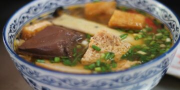 Bún riêu duy nhất được Michelin vinh danh ở Sài Gòn có ngon không?